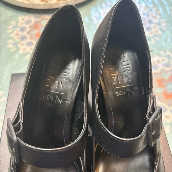 Naturalizer Black Heels Classic Mary Jane - Picture 4 of 5